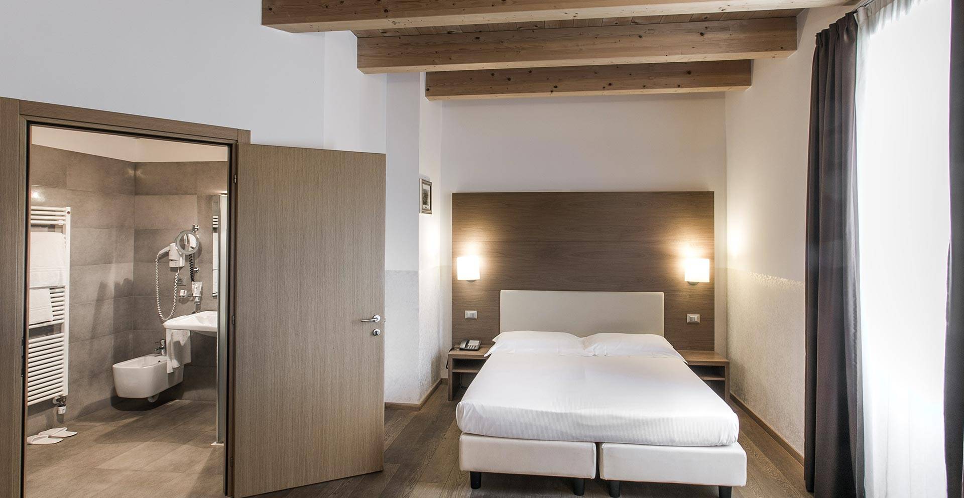 hotel-opera-camere-camera-junior-suite-003