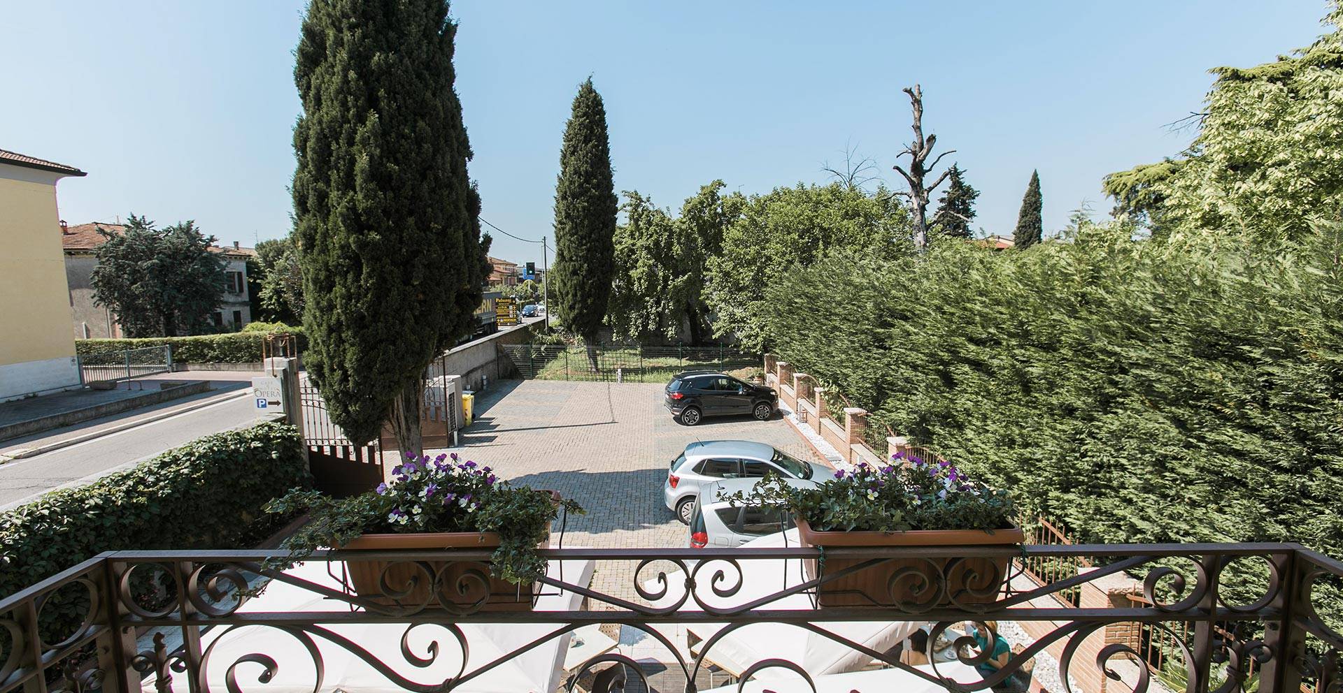 hotel-opera-camere-camera-matrimoniale-con-balcone-0047
